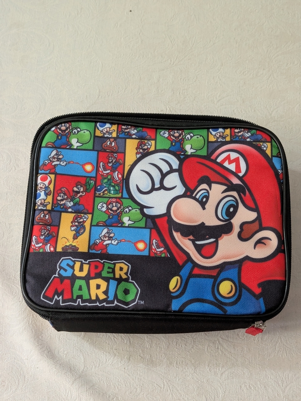 BioWorld Super Mario Insulated Kids Lunch Bag Multicolor Zip Name Tag Window